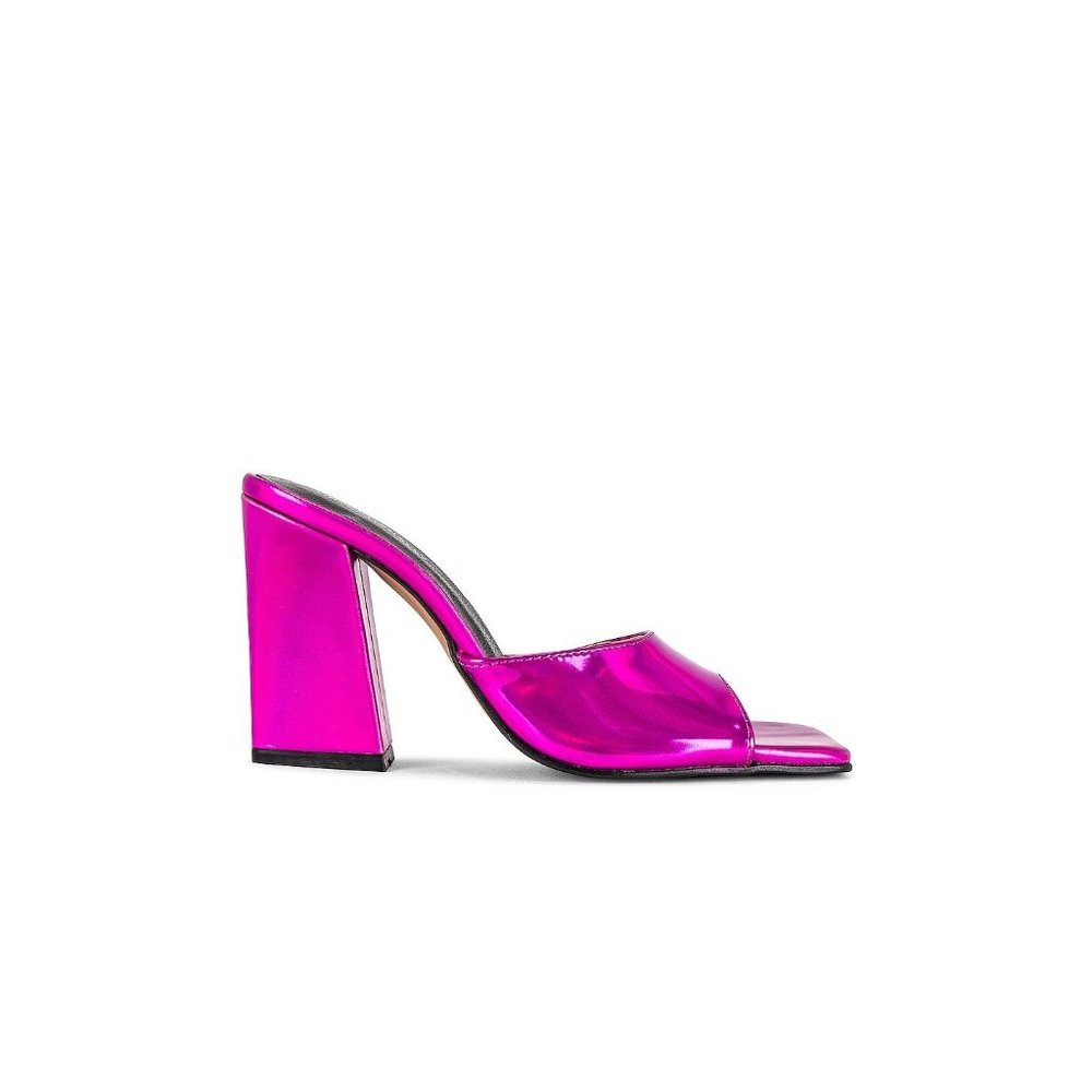 INTENTIONALLY BLANK x REVOLVE Jackson Mule in Fuchsia